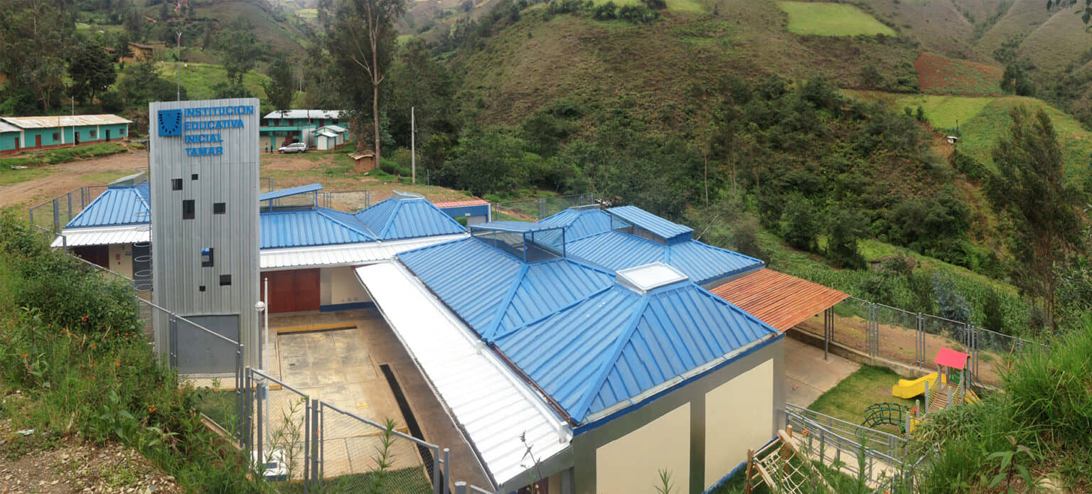Tipologías de colegios modulares sostenibles en la sierra de Huánuco